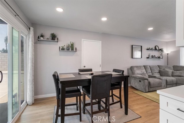 Detail Gallery Image 19 of 63 For 806 S Sandalwood Ave, Bloomington,  CA 92316 - 3 Beds | 2 Baths