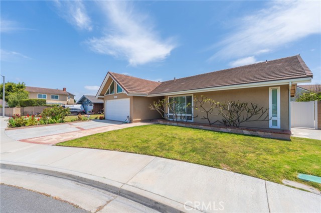 Detail Gallery Image 5 of 42 For 17482 Bellport Cir, Huntington Beach,  CA 92649 - 4 Beds | 2 Baths