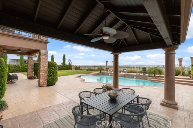 Detail Gallery Image 11 of 61 For 4918 W Bluff, Fresno,  CA 93722 - 5 Beds | 3/1 Baths