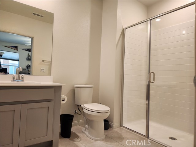 entry level bathroom