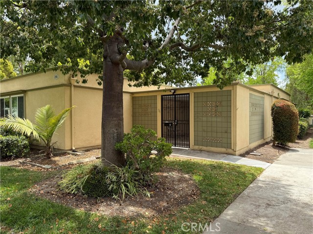Detail Gallery Image 1 of 26 For 215 Avenida Majorca a,  Laguna Woods,  CA 92637 - 2 Beds | 1 Baths
