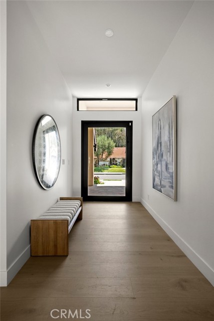 Detail Gallery Image 2 of 27 For 5100 Orrville Ave, Woodland Hills,  CA 91367 - 4 Beds | 3 Baths