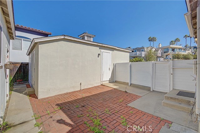 Detail Gallery Image 29 of 46 For 2125 Manhattan, Hermosa Beach,  CA 90254 - 4 Beds | 3 Baths