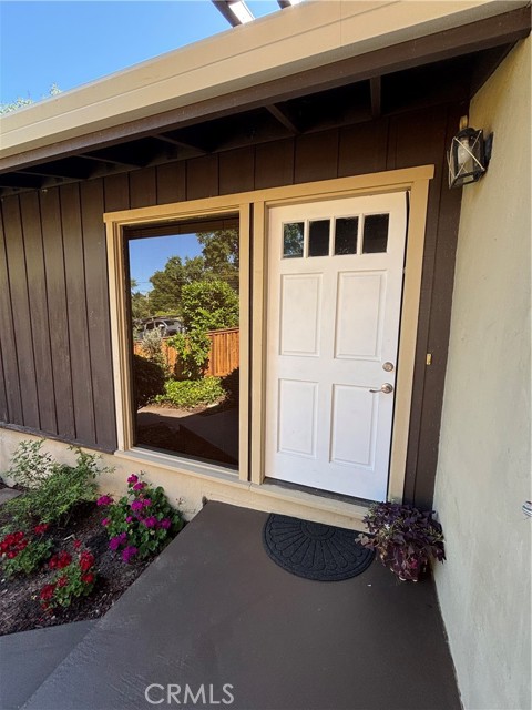 172 Camino Sobrante, Orinda CA: https://media.crmls.org/medias/f38d3b6a-0b13-45d9-ab16-d964890cec57.jpg