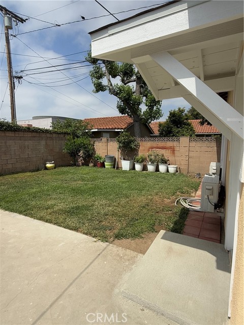 816 N Towner Street, Santa Ana CA: https://media.crmls.org/medias/f38d771b-3b57-4f62-ba70-ee72da221f7c.jpg