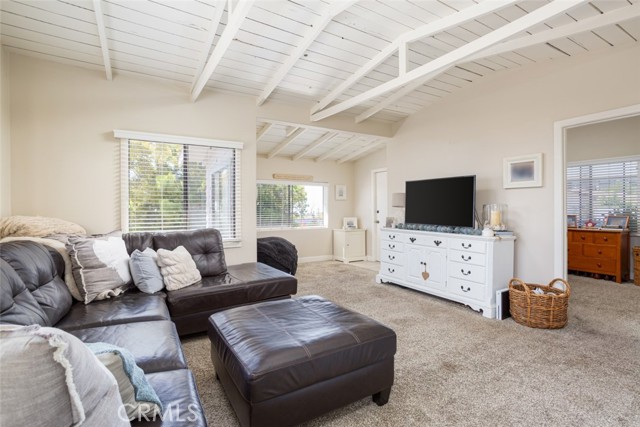 Detail Gallery Image 4 of 27 For 217 Wave St, Laguna Beach,  CA 92651 - 1 Beds | 1 Baths