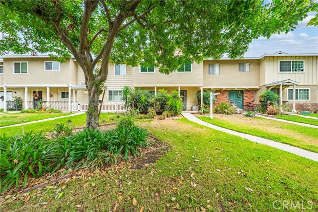 Detail Gallery Image 21 of 31 For 644 E Lee Pl, Azusa,  CA 91702 - 4 Beds | 3 Baths