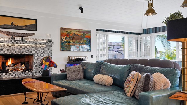 Detail Gallery Image 7 of 71 For 213 Marguerite, Corona Del Mar,  CA 92625 - 3 Beds | 2/1 Baths