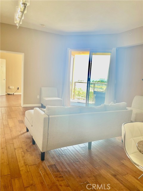 388 E Ocean Boulevard, Long Beach CA: https://media.crmls.org/medias/f3902a10-b372-4062-9da6-939f2686ee37.jpg