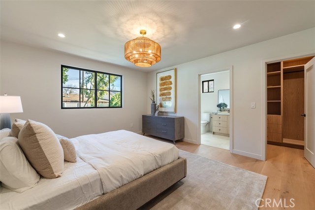 Detail Gallery Image 45 of 46 For 8960 Oak Park Ave, Northridge,  CA 91325 - 4 Beds | 3/1 Baths