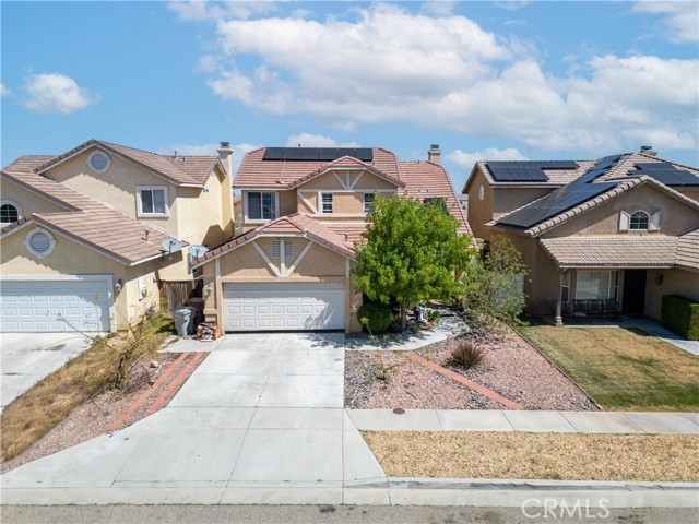 Detail Gallery Image 1 of 31 For 13616 Summit View St, Hesperia,  CA 92344 - 4 Beds | 3 Baths