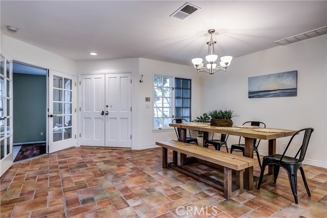 42 Dover Place, Manhattan Beach, California 90266, 3 Bedrooms Bedrooms, ,2 BathroomsBathrooms,Residential,Sold,Dover,SB21270483