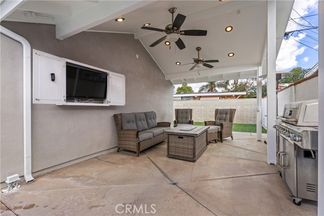 Image 19 of 27 For 2165 Romneya Drive