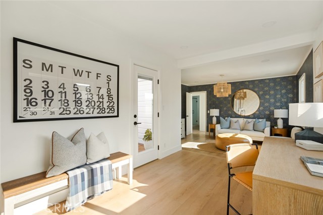 1585 Miramar Drive, Newport Beach CA: https://media.crmls.org/medias/f3924103-fd03-4540-9270-ba660b3bc848.jpg