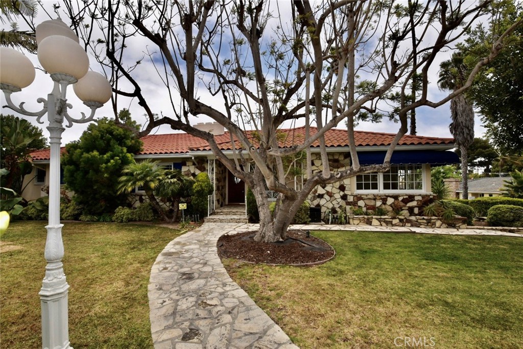 457 Calle Mayor, Redondo Beach, CA 90277