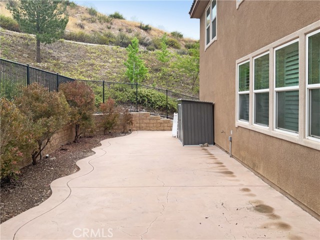 Detail Gallery Image 20 of 21 For 17122 Broken Rock Ct, Riverside,  CA 92503 - 4 Beds | 3/1 Baths