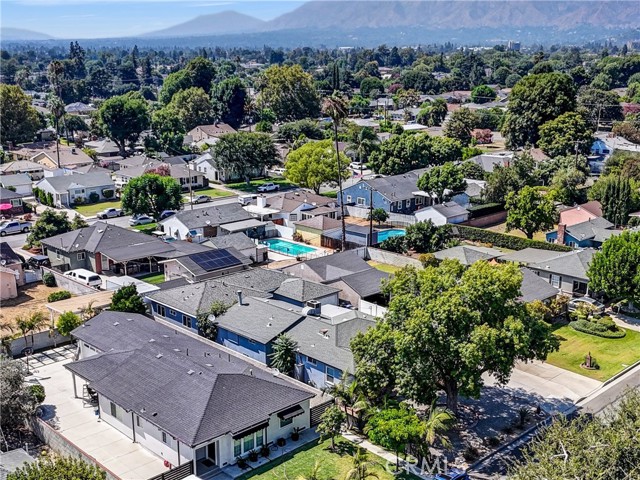 2451 Graydon Avenue, Monrovia CA: https://media.crmls.org/medias/f392d268-3254-465f-b807-70bb746902f8.jpg