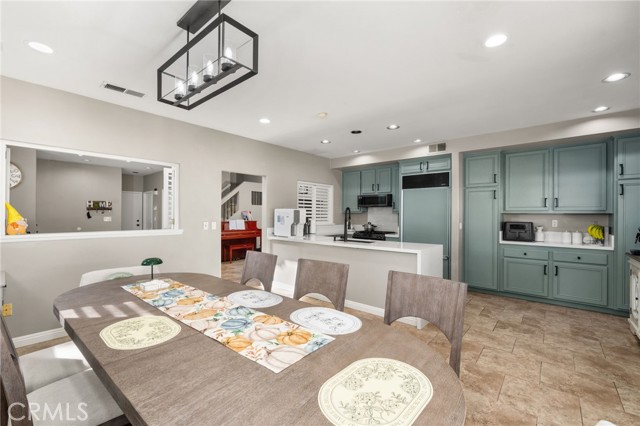 Detail Gallery Image 7 of 44 For 14171 Shoreline Dr, Chino Hills,  CA 91709 - 3 Beds | 2/1 Baths