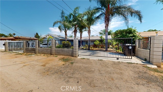 Detail Gallery Image 1 of 1 For 5920 Ridgeview Ave, Jurupa Valley,  CA 91752 - 3 Beds | 3/1 Baths