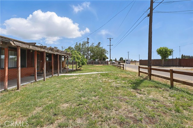 Detail Gallery Image 4 of 53 For 6344 Gertrude Ave, Winton,  CA 95388 - 3 Beds | 2 Baths