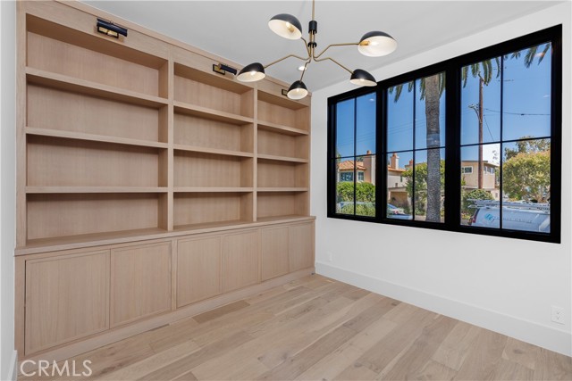 577 36th Street, Manhattan Beach, California 90266, 5 Bedrooms Bedrooms, ,5 BathroomsBathrooms,Residential,Sold,36th,SB21113889