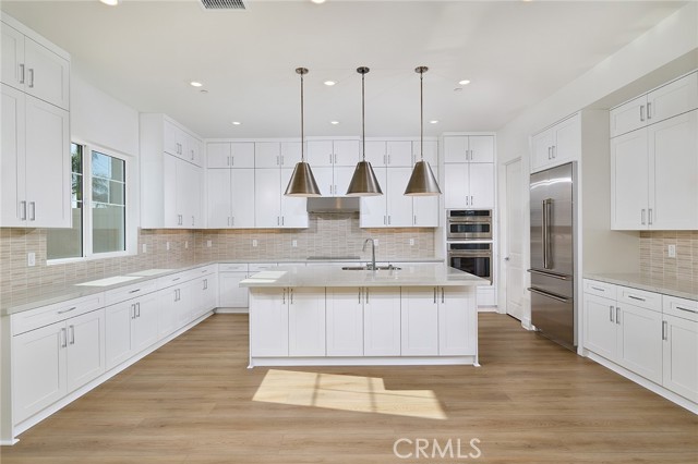 Detail Gallery Image 9 of 21 For 16033 Willow Ct, Whittier,  CA 90604 - 5 Beds | 4/1 Baths