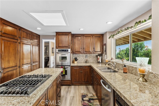 Detail Gallery Image 12 of 40 For 1481 Kensington Dr, Fullerton,  CA 92831 - 5 Beds | 4 Baths