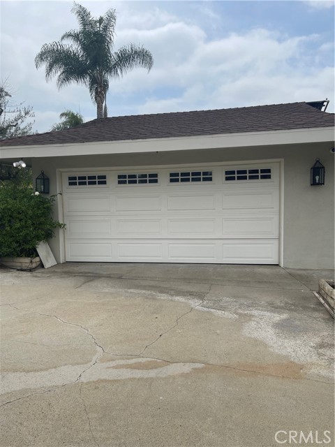 Image 14 of 27 For 8459 La Vela Avenue