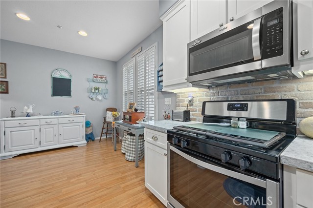 Detail Gallery Image 7 of 17 For 757 Sather Ct #48,  Brea,  CA 92821 - 2 Beds | 2/1 Baths