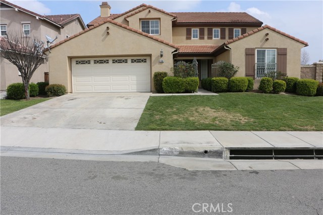 7180 Maple Glen Dr, Eastvale, CA 92880