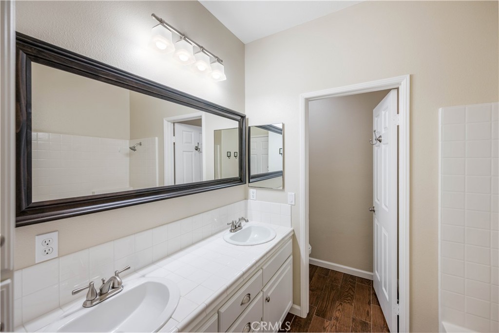 MLS #OC25165991 image #30