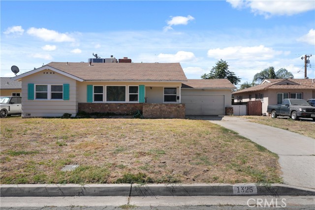 1325 Orchid Dr, San Bernardino, CA 92404