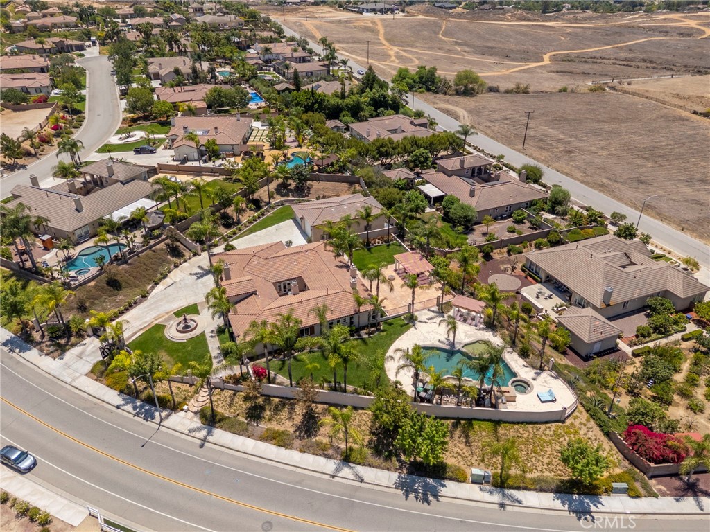 https://media.crmls.org/medias/f3982e65-9b9b-415c-bab3-c4ee040798e4.jpg?preset=X-Large