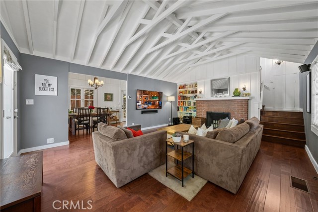 Detail Gallery Image 14 of 47 For 9854 Portola Dr, Beverly Hills,  CA 90210 - 3 Beds | 2 Baths