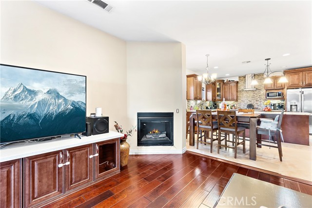 Image 22 of 57 For 11523 Willins