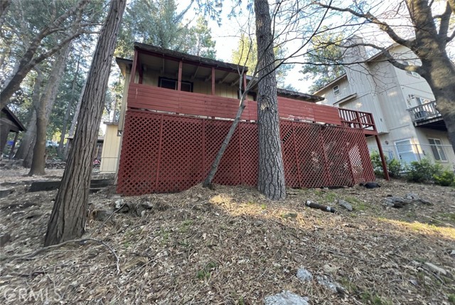 Detail Gallery Image 3 of 10 For 24988 Crest Forest, Crestline,  CA 92325 - 2 Beds | 1 Baths