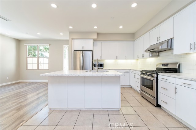 107 Tubeflower, Irvine CA: https://media.crmls.org/medias/f3993f9e-5119-4a42-984a-c80532967048.jpg