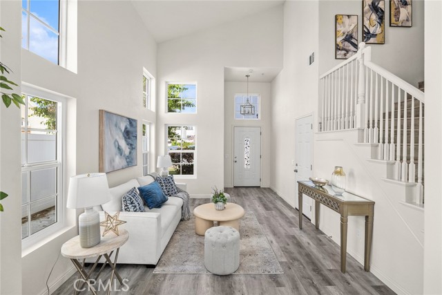 Detail Gallery Image 3 of 25 For 11036 Lower Azusa, El Monte,  CA 91731 - 4 Beds | 3/1 Baths