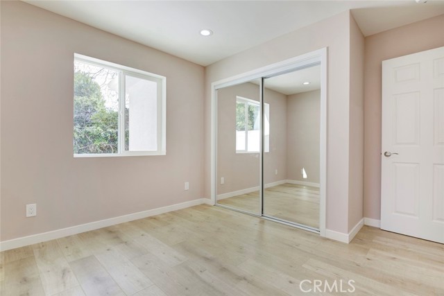 Detail Gallery Image 11 of 25 For 15557 Wyandotte St, Van Nuys,  CA 91406 - 3 Beds | 2 Baths