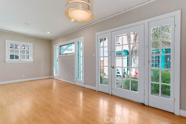 Detail Gallery Image 3 of 12 For 615 S Columbus Ave, Glendale,  CA 91204 - 1 Beds | 1 Baths