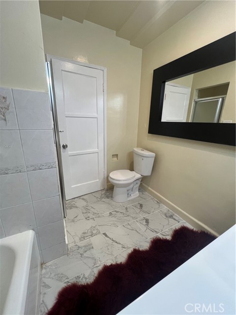 Detail Gallery Image 29 of 38 For 1933 S Corning St, Los Angeles,  CA 90034 - 2 Beds | 1 Baths