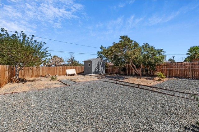 Detail Gallery Image 27 of 37 For 16472 Vine St, Hesperia,  CA 92345 - 2 Beds | 1 Baths