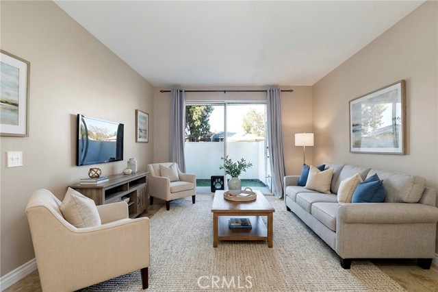Detail Gallery Image 2 of 20 For 27614 Susan Beth Way #F,  Saugus,  CA 91350 - 1 Beds | 1 Baths