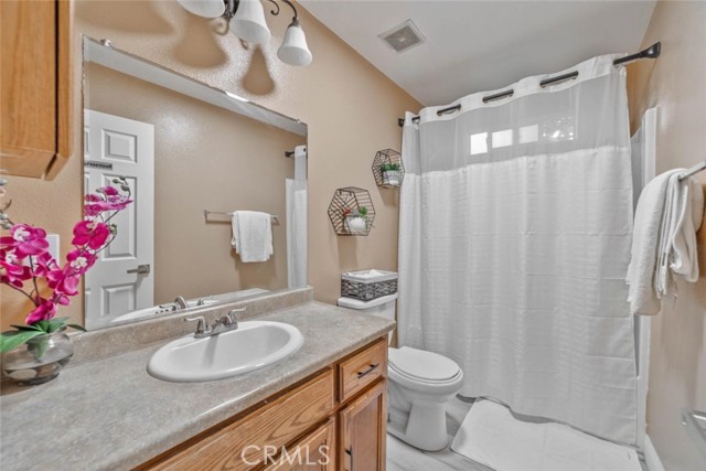 Detail Gallery Image 8 of 32 For 1015 E Thurman Ave, Porterville,  CA 93257 - 3 Beds | 2/1 Baths