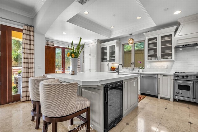 1036 Avenue C, Redondo Beach, California 90277, 5 Bedrooms Bedrooms, ,4 BathroomsBathrooms,Residential,For Sale,Avenue C,SB26075417