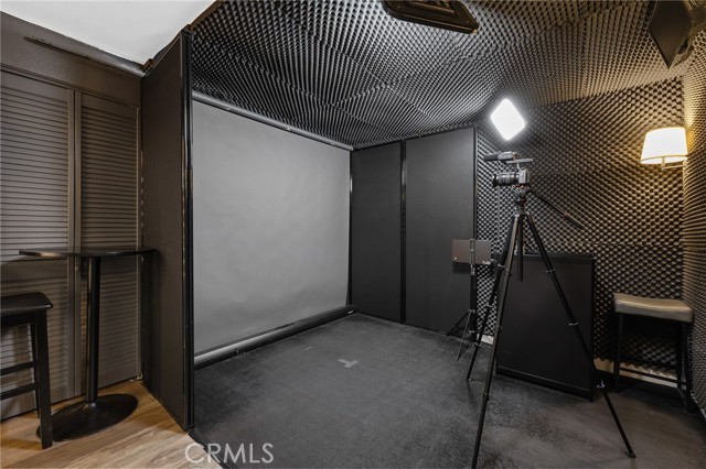 Detail Gallery Image 28 of 46 For 5100 Riverton Ave #14,  North Hollywood,  CA 91601 - 3 Beds | 2/1 Baths