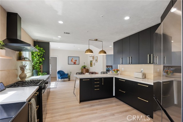 13646 1/2 Dronfield Avenue, Sylmar CA: https://media.crmls.org/medias/f39fbd47-5c80-4d35-bfd0-e17158650458.jpg