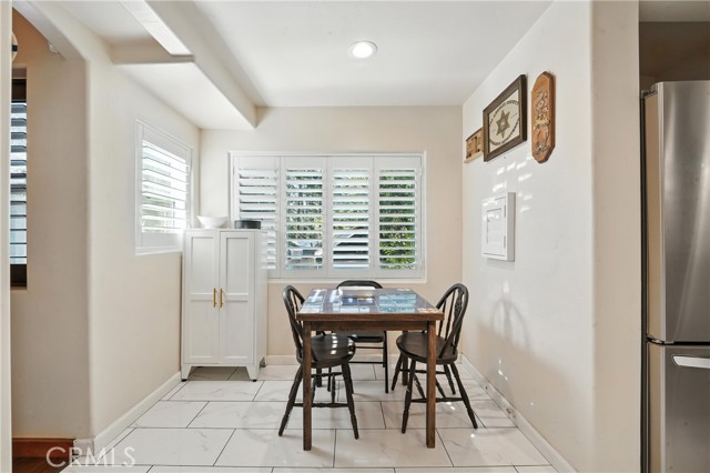 373 Redwood Lane, Crestline CA: https://media.crmls.org/medias/f3a2fc90-0caf-42c8-a7be-998a7f6e6dbe.jpg