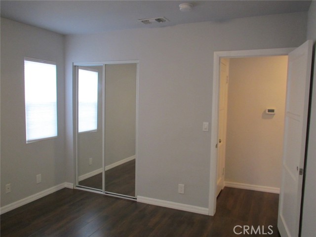 Detail Gallery Image 9 of 13 For 18004 Martha St, Encino,  CA 91316 - 3 Beds | 3 Baths