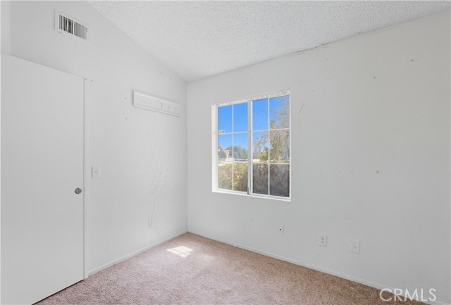 14698 King Canyon Road, Victorville CA: https://media.crmls.org/medias/f3a3872d-21b8-4c77-b983-a31472ef892a.jpg